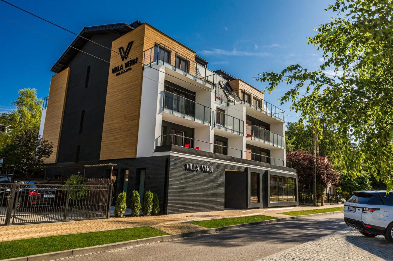 Villa Verdi Pleasure & Spa Leba Bagian luar foto